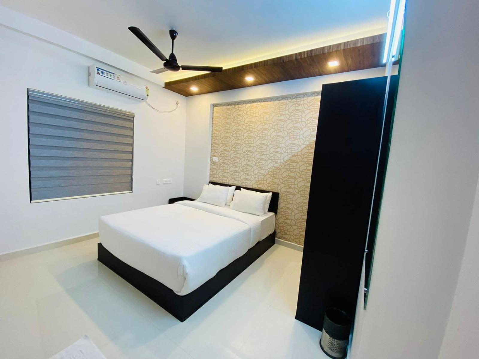 Hotel Nujoom Rooms & Apartments Kochi Exteriör bild